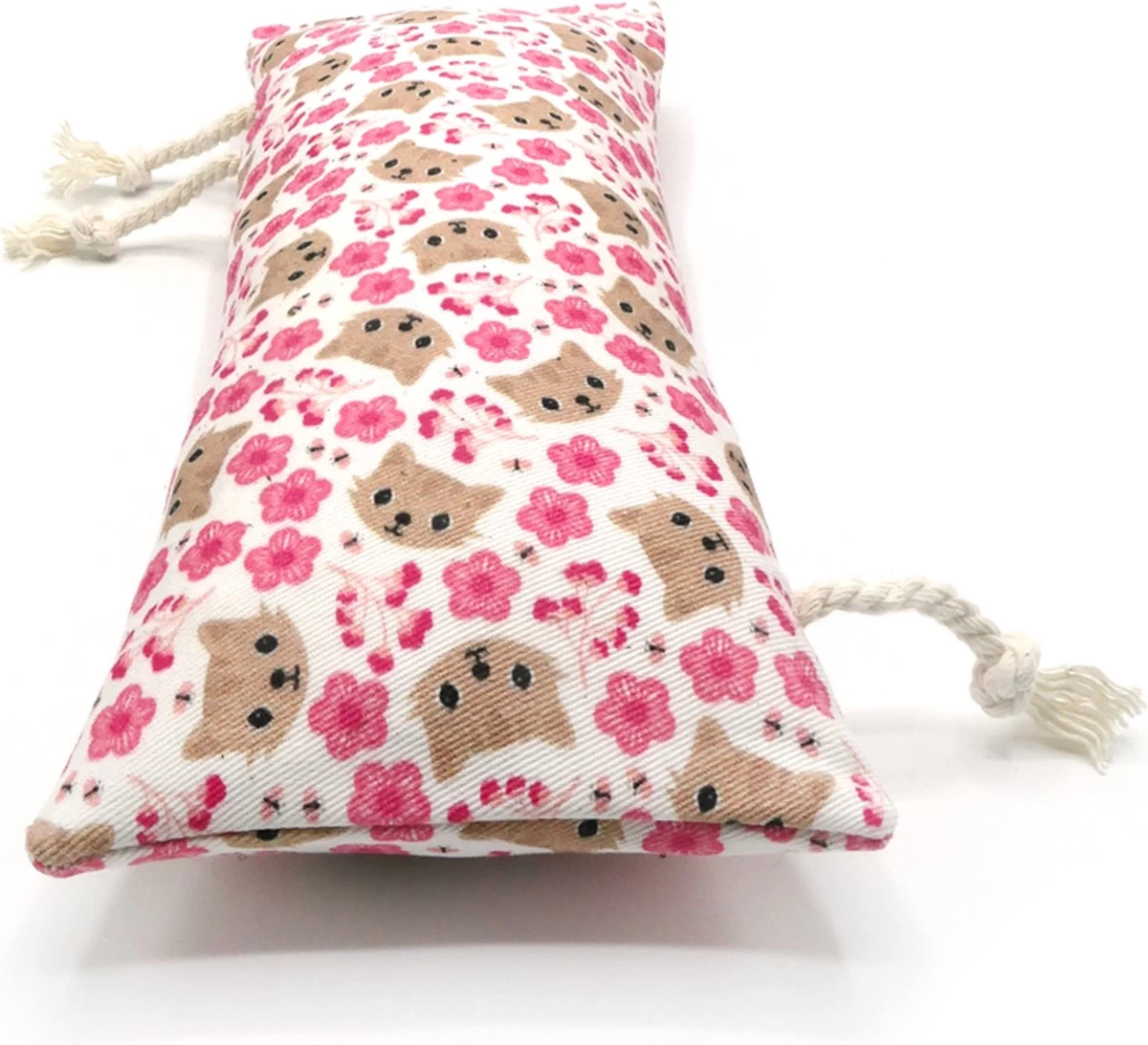 Wasbaar En Hervulbaar Catnip Speelkussen ‘LENTE’ Voor Je Kat – Ecologisch En Plastiekvrij – 30 Cm Lang – Met Uniek Maaknummer – Made In Belgium! 3 Wasbaar En Hervulbaar Catnip Speelkussen ‘LENTE’ Voor Je Kat – Ecologisch En Plastiekvrij – 30 Cm Lang – Met Uniek Maaknummer – Made In Belgium!